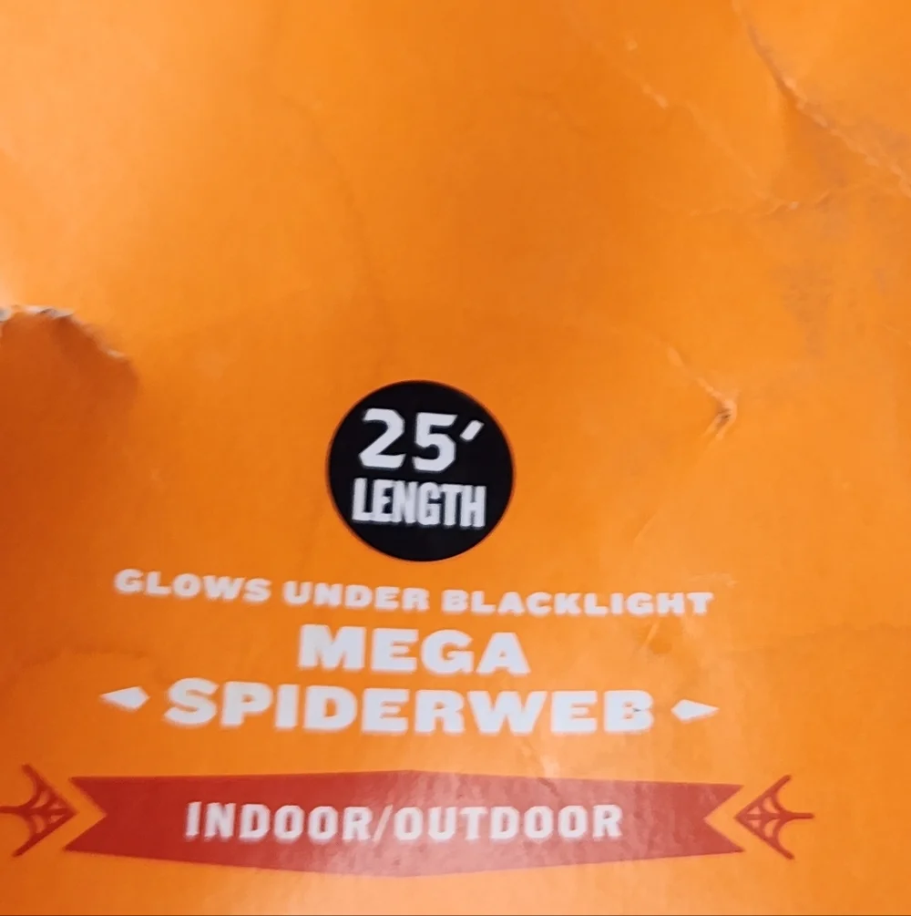 Hyde and Eek! Mega Spiderweb — Pink Glowing Decor